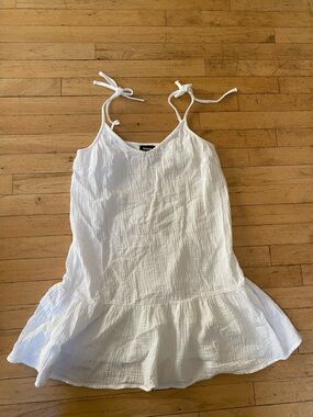 Monrow white cotton sleeveless dress. Gauze. Size medium.